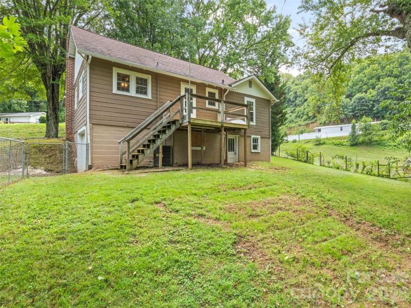 206 Terrell Cove Road, Canton, NC 28716.  MLS# CAR4410084, YatesRealty ID 41123. 
