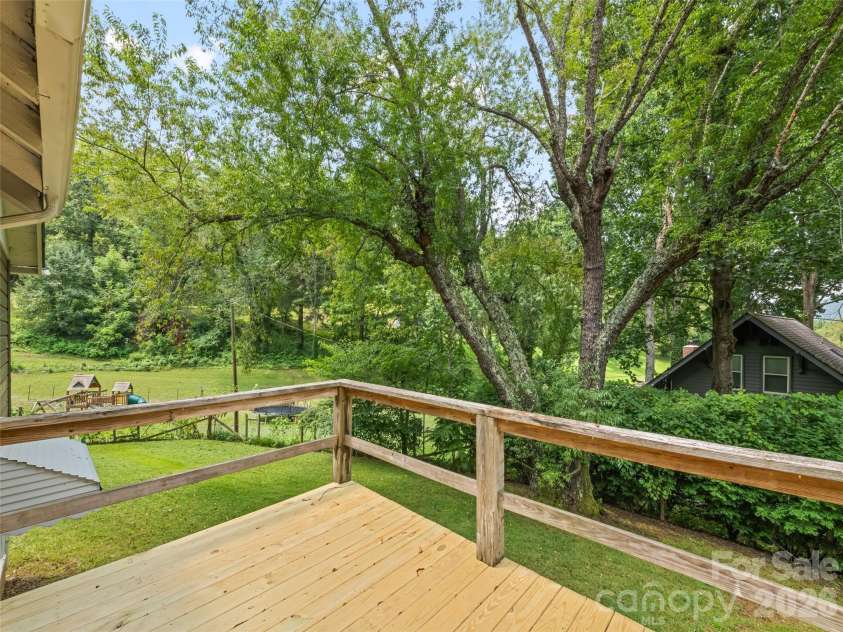 206 Terrell Cove Road, Canton, NC 28716.  MLS# CAR4410084, YatesRealty ID 41123. 