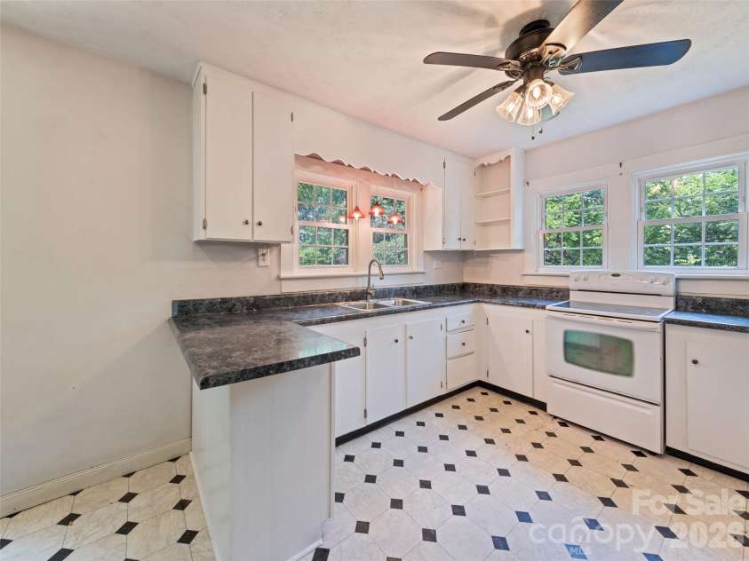 206 Terrell Cove Road, Canton, NC 28716.  MLS# CAR4410084, YatesRealty ID 41123. 