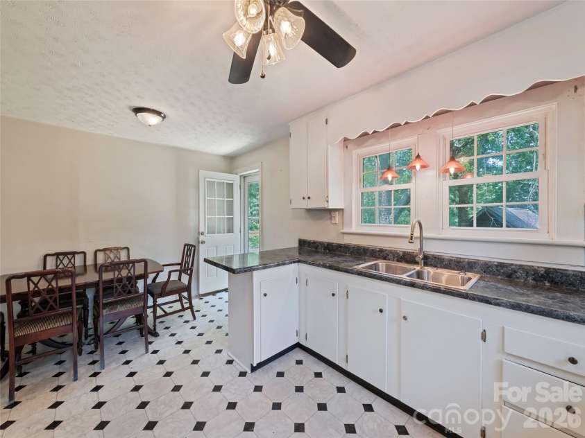 206 Terrell Cove Road, Canton, NC 28716.  MLS# CAR4410084, YatesRealty ID 41123. 