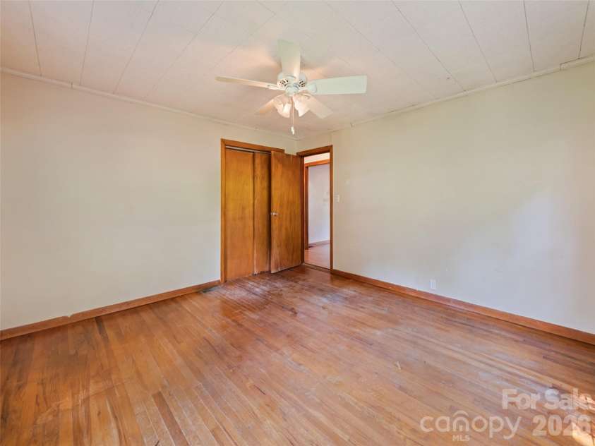 206 Terrell Cove Road, Canton, NC 28716.  MLS# CAR4410084, YatesRealty ID 41123. 