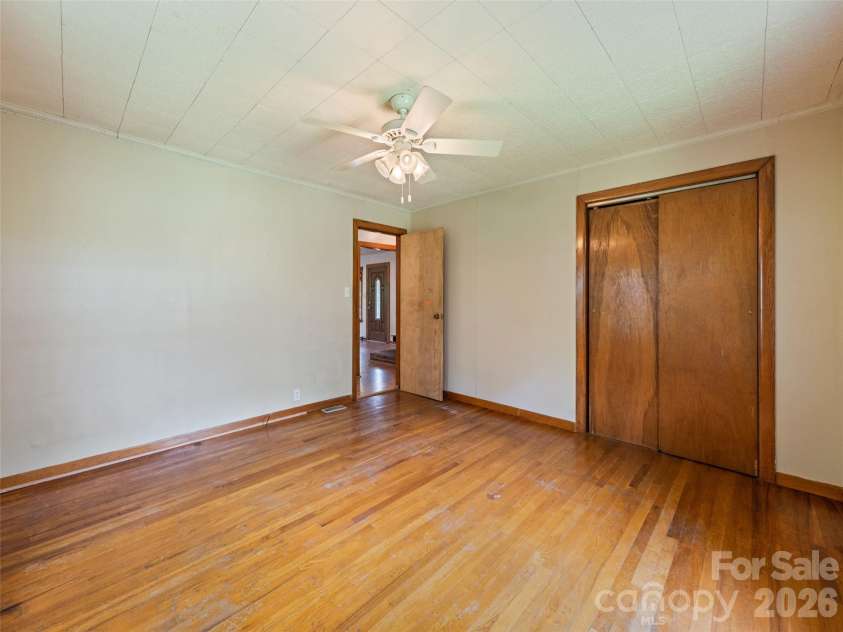 206 Terrell Cove Road, Canton, NC 28716.  MLS# CAR4410084, YatesRealty ID 41123. 