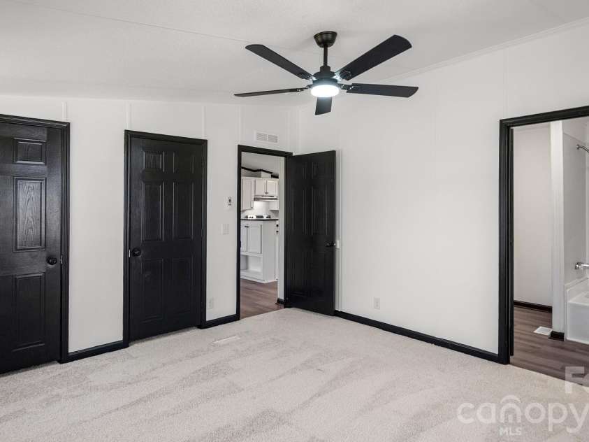 178 Zircon Drive, Statesville, NC 28625.  MLS# CAR4410053, YatesRealty ID 41124. 