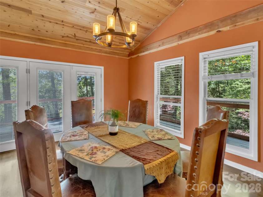 28 Wake Street, Waynesville, NC 28716.  MLS# CAR4402099, YatesRealty ID 41125. Dining area