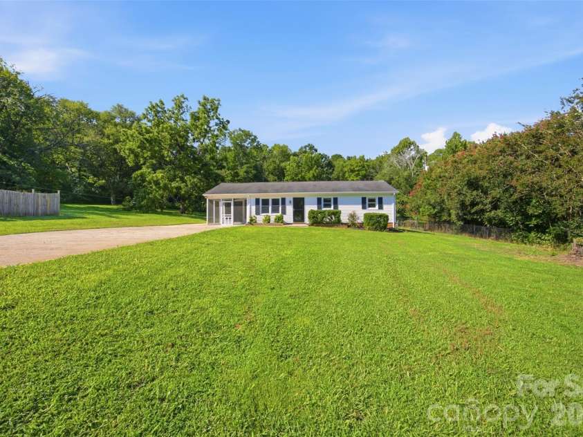 9820 Nc Hwy 73 Highway, Mount Pleasant, NC 28124.  MLS# CAR4410294, YatesRealty ID 41126. 
