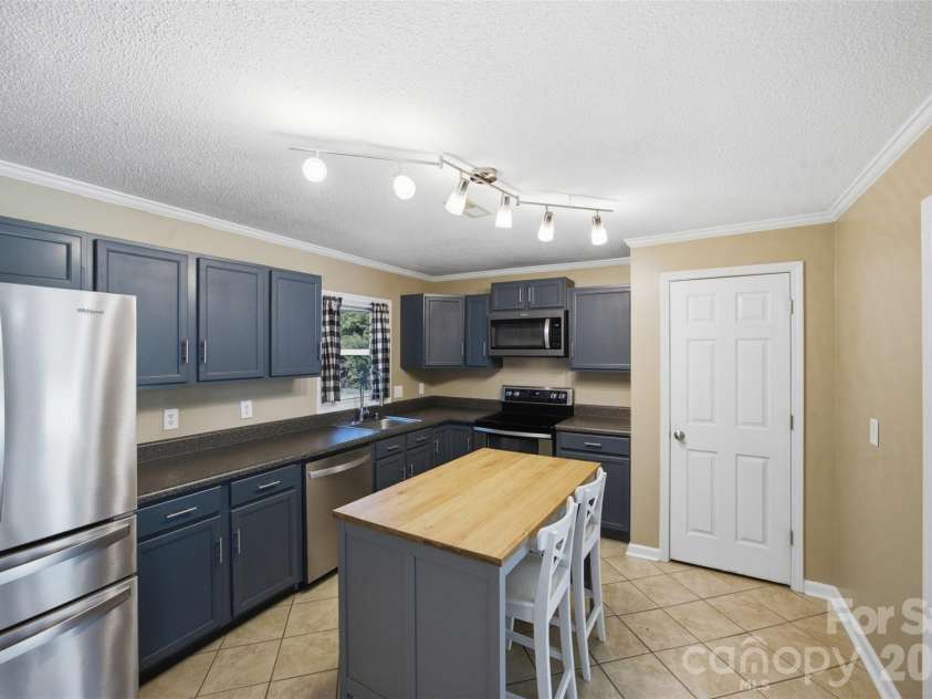 9820 Nc Hwy 73 Highway, Mount Pleasant, NC 28124.  MLS# CAR4410294, YatesRealty ID 41126. 