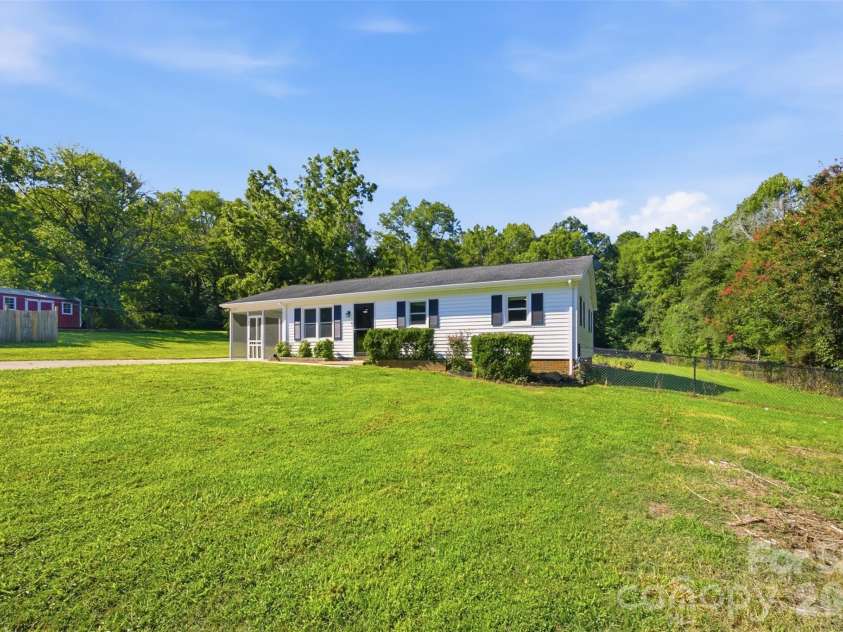 9820 Nc Hwy 73 Highway, Mount Pleasant, NC 28124.  MLS# CAR4410294, YatesRealty ID 41126. 