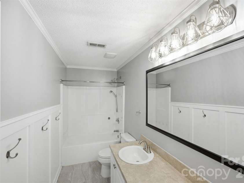 9820 Nc Hwy 73 Highway, Mount Pleasant, NC 28124.  MLS# CAR4410294, YatesRealty ID 41126. Hall bath
