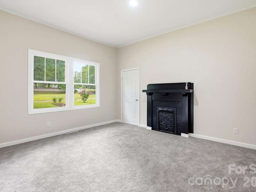 606 Townsend Avenue, Gastonia, NC 28052.  MLS# CAR4396670, YatesRealty ID 41128. 2nd Bedroom