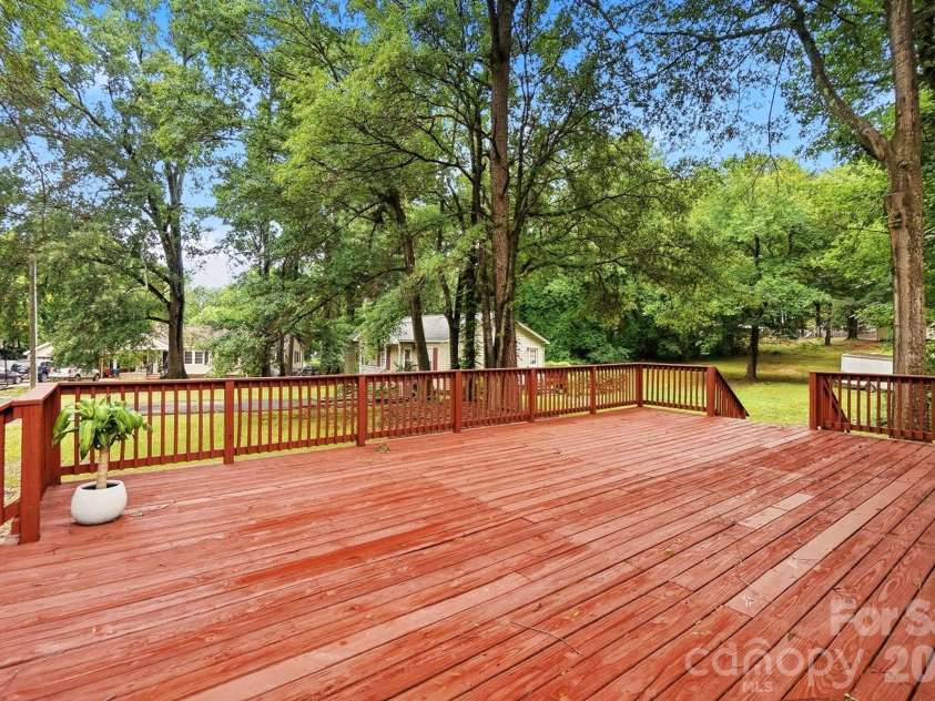 606 Townsend Avenue, Gastonia, NC 28052.  MLS# CAR4396670, YatesRealty ID 41128. Stunning Huge Deck