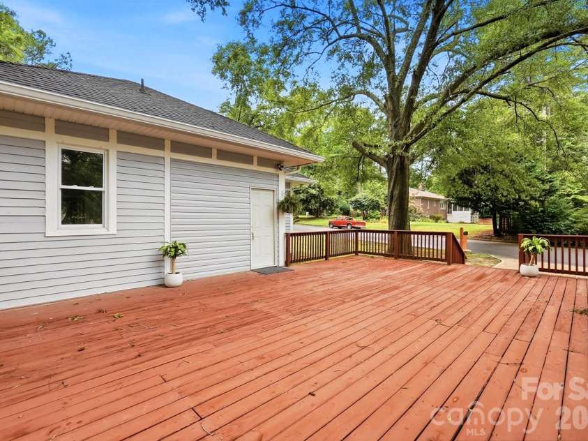 606 Townsend Avenue, Gastonia, NC 28052.  MLS# CAR4396670, YatesRealty ID 41128. Stunning Huge Deck
