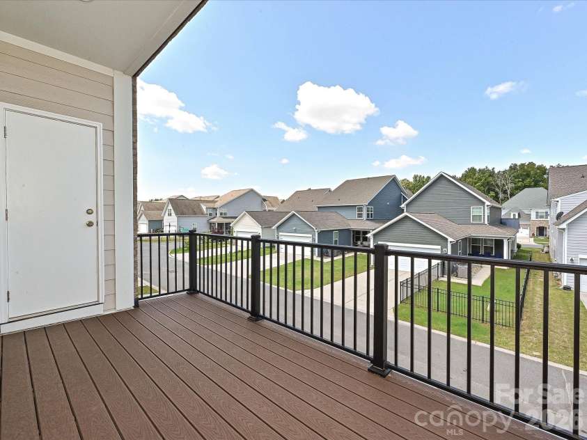 7827 Reunion Row Drive, Charlotte, NC 28277.  MLS# CAR4409332, YatesRealty ID 41129. 