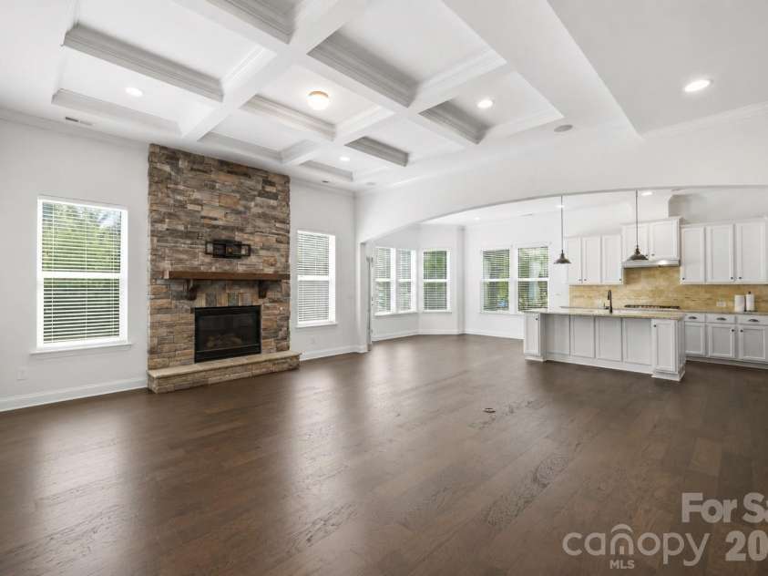 102 Chadderton Way, Waxhaw, NC 28173.  MLS# CAR4400572, YatesRealty ID 41130. 