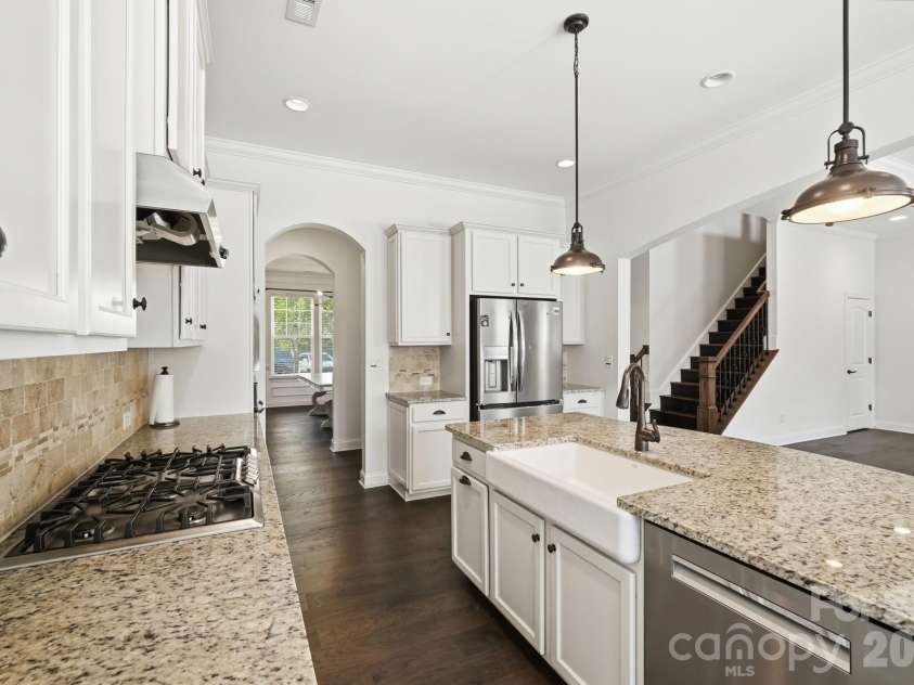 102 Chadderton Way, Waxhaw, NC 28173.  MLS# CAR4400572, YatesRealty ID 41130. 
