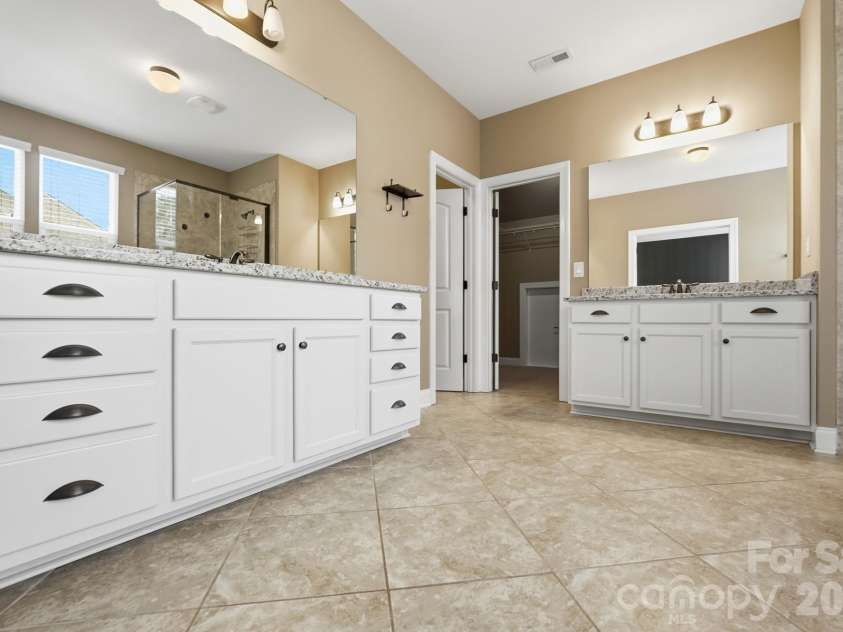 102 Chadderton Way, Waxhaw, NC 28173.  MLS# CAR4400572, YatesRealty ID 41130. 