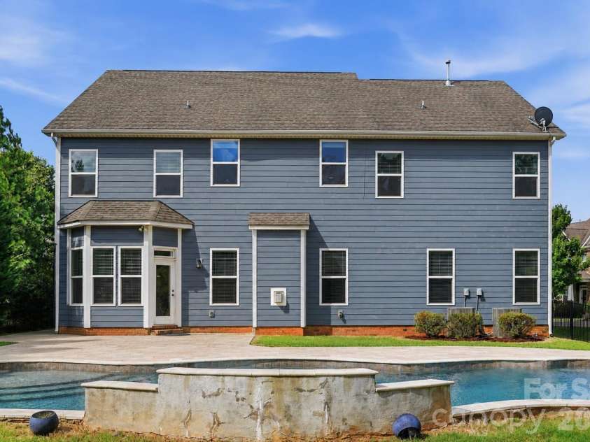102 Chadderton Way, Waxhaw, NC 28173.  MLS# CAR4400572, YatesRealty ID 41130. 
