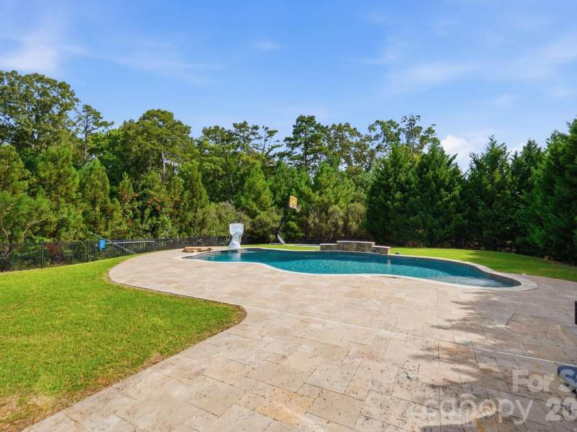 102 Chadderton Way, Waxhaw, NC 28173.  MLS# CAR4400572, YatesRealty ID 41130. 