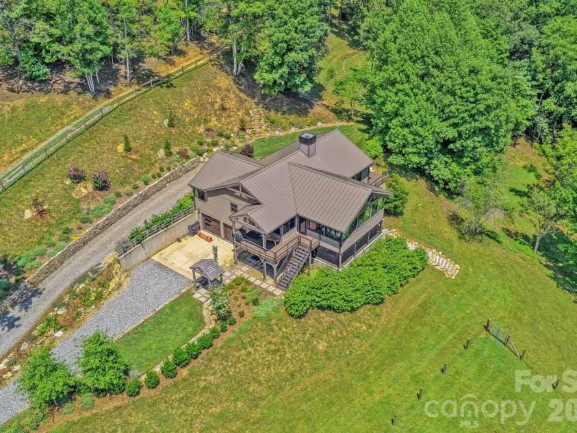 294 Red Knob Lane, Marshall, NC 28753.  MLS# CAR4405147, YatesRealty ID 41131. HOME AERIAL