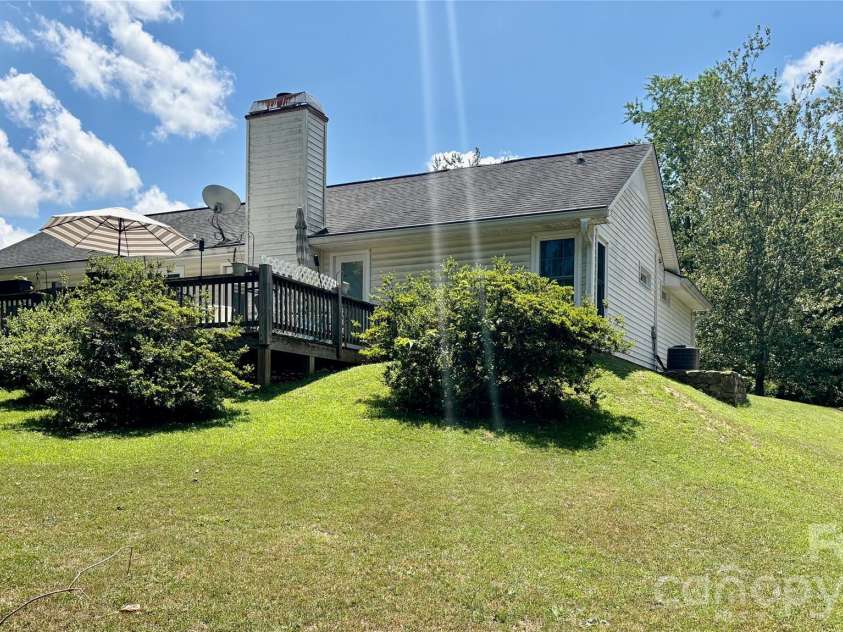 64 Mount Carmel Drive, Asheville, NC 28806.  MLS# CAR4401665, YatesRealty ID 41132. 