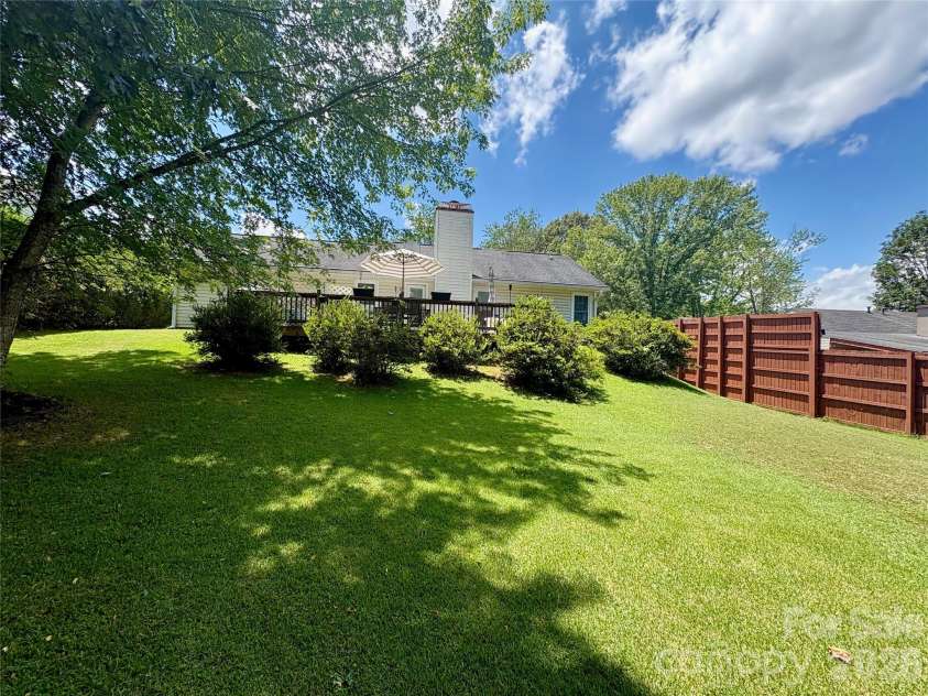 64 Mount Carmel Drive, Asheville, NC 28806.  MLS# CAR4401665, YatesRealty ID 41132. 