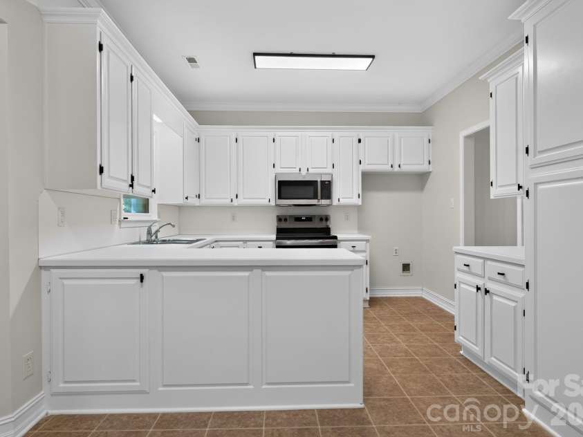 1935 Hamptonwood Road, Rock Hill, SC 29732.  MLS# CAR4410344, YatesRealty ID 41133. 