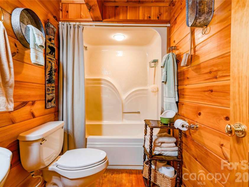495 Shires Road, Ellenboro, NC 28040.  MLS# CAR4409161, YatesRealty ID 41135. Bathroom 2