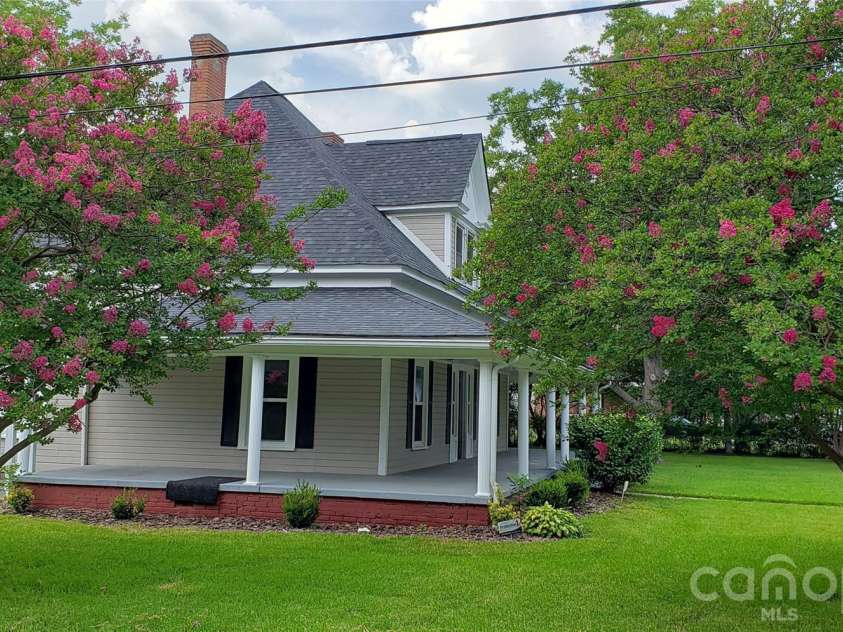 108 Main Street, Wingate, NC 28174.  MLS# CAR4407726, YatesRealty ID 41136. 