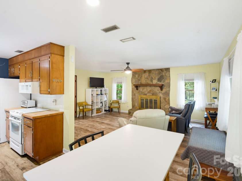 6306 Saddlewood Drive, Waxhaw, NC 28173.  MLS# CAR4406546, YatesRealty ID 41139. 