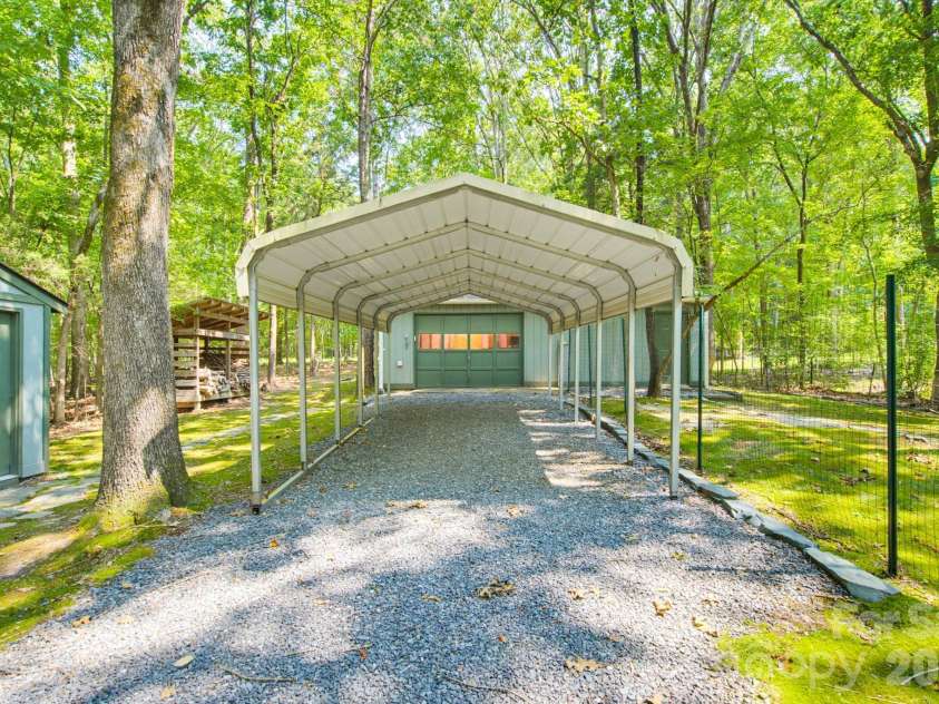 6306 Saddlewood Drive, Waxhaw, NC 28173.  MLS# CAR4406546, YatesRealty ID 41139. 