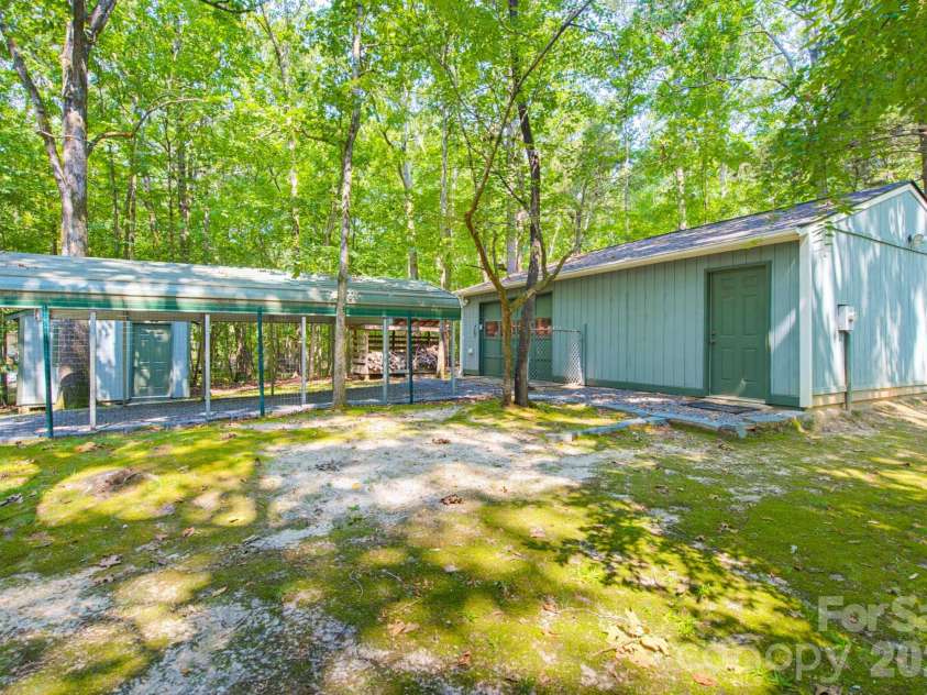 6306 Saddlewood Drive, Waxhaw, NC 28173.  MLS# CAR4406546, YatesRealty ID 41139. 