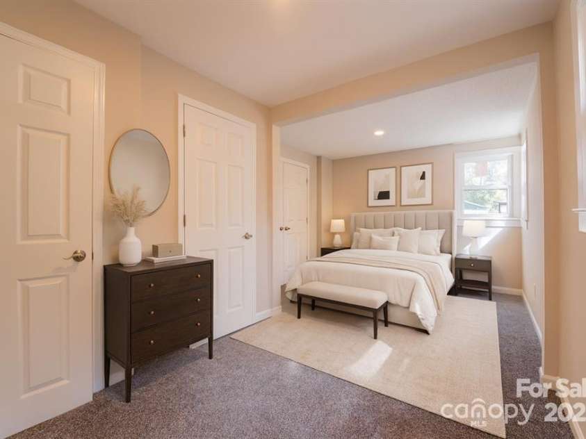 137 Woodlawn Drive, Statesville, NC 28677.  MLS# CAR4325994, YatesRealty ID 4114. Virtually Staged