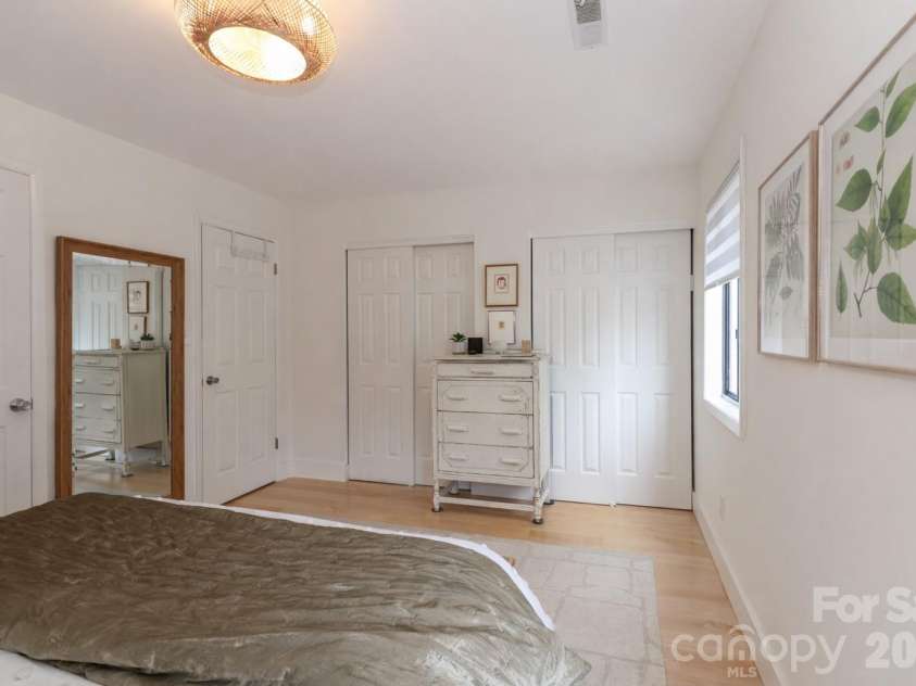 6622 Thermal Road, Charlotte, NC 28211.  MLS# CAR4353317, YatesRealty ID 4114. 