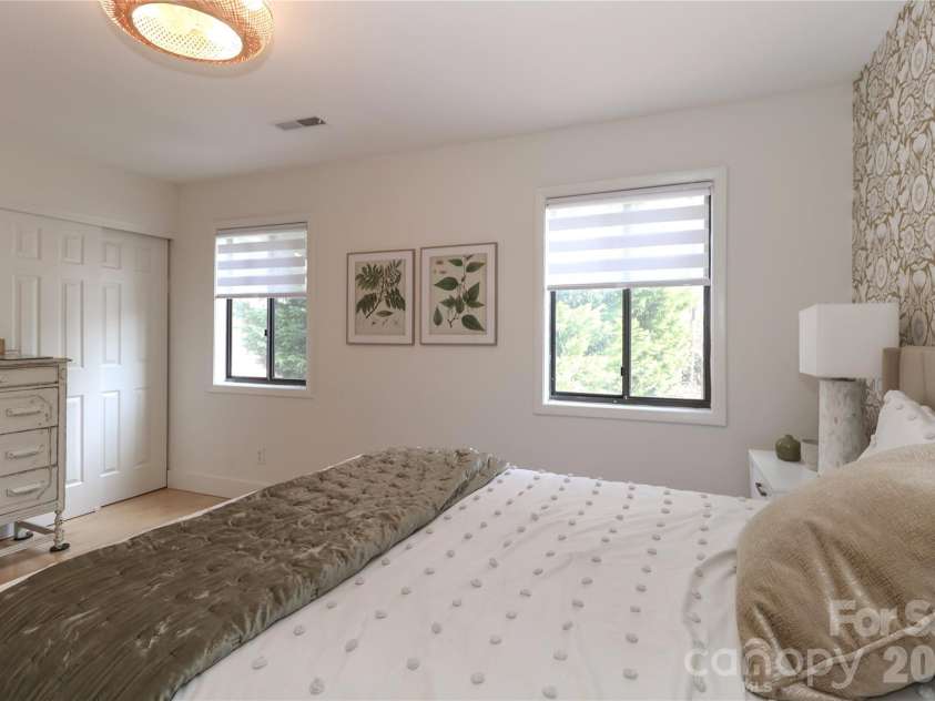 6622 Thermal Road, Charlotte, NC 28211.  MLS# CAR4353317, YatesRealty ID 4114. 