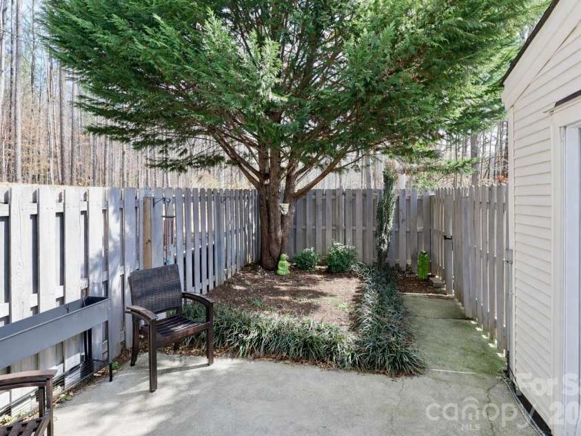 6622 Thermal Road, Charlotte, NC 28211.  MLS# CAR4353317, YatesRealty ID 4114. 