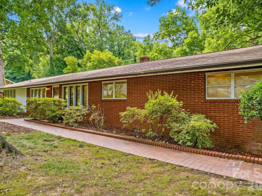 1221 Forestdale Drive, Salisbury, NC 28144.  MLS# CAR4406045, YatesRealty ID 41140. 