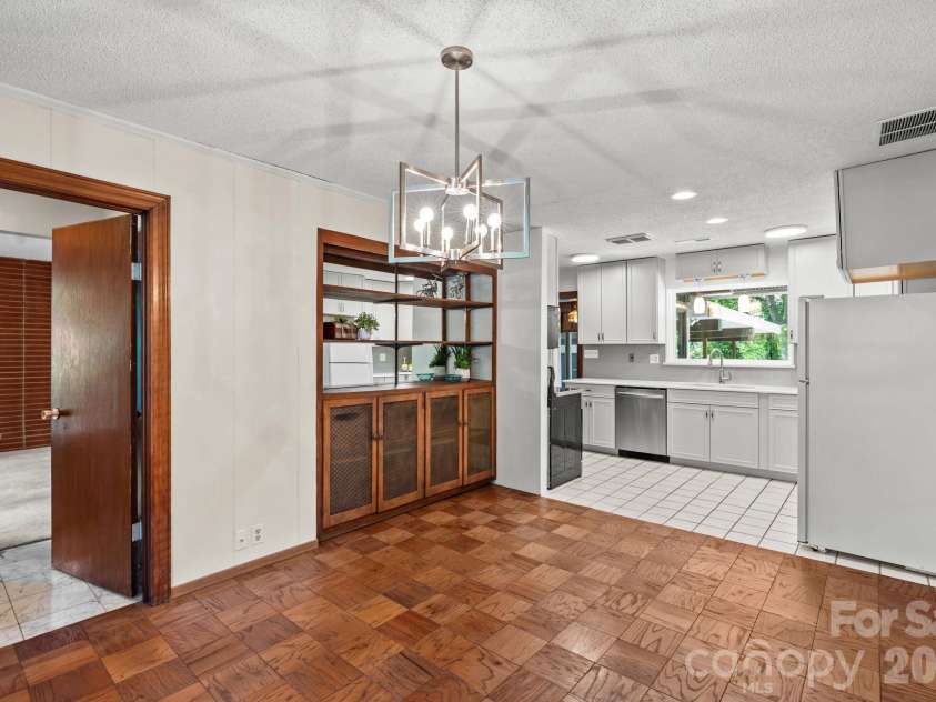 1221 Forestdale Drive, Salisbury, NC 28144.  MLS# CAR4406045, YatesRealty ID 41140. 