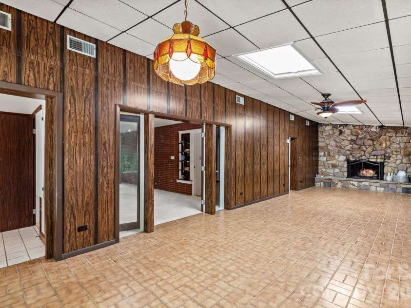 1221 Forestdale Drive, Salisbury, NC 28144.  MLS# CAR4406045, YatesRealty ID 41140. 