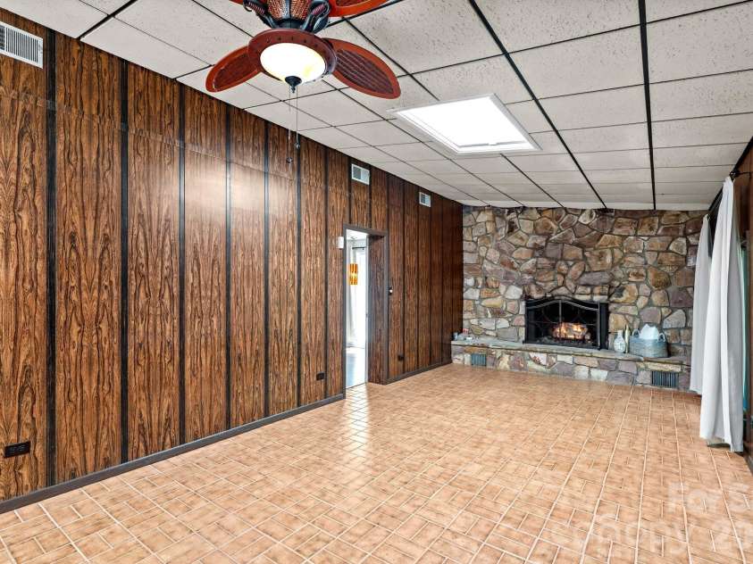 1221 Forestdale Drive, Salisbury, NC 28144.  MLS# CAR4406045, YatesRealty ID 41140. 