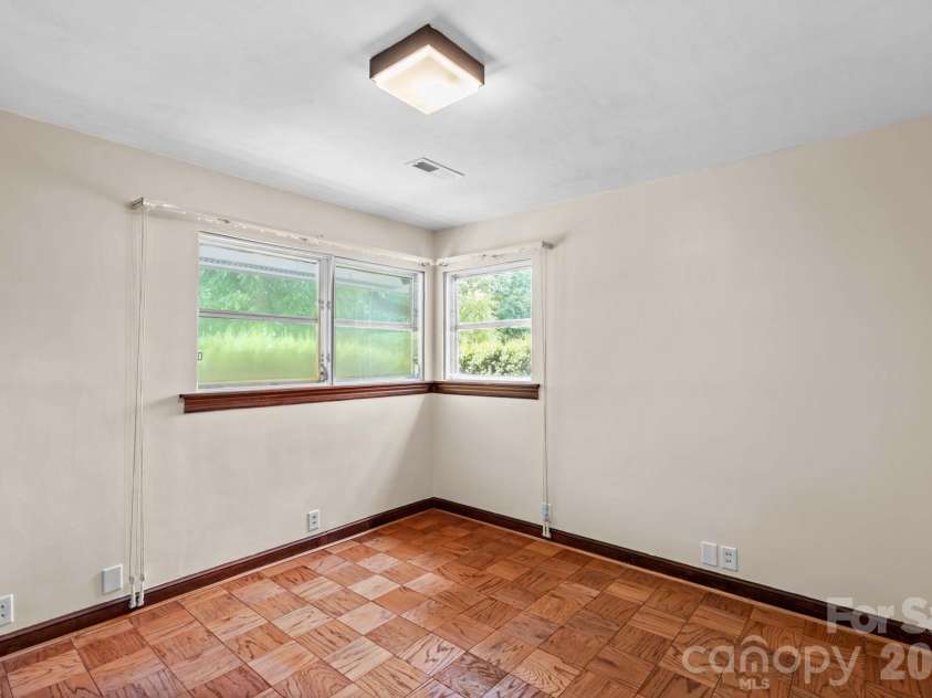 1221 Forestdale Drive, Salisbury, NC 28144.  MLS# CAR4406045, YatesRealty ID 41140. 