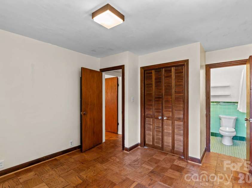 1221 Forestdale Drive, Salisbury, NC 28144.  MLS# CAR4406045, YatesRealty ID 41140. 