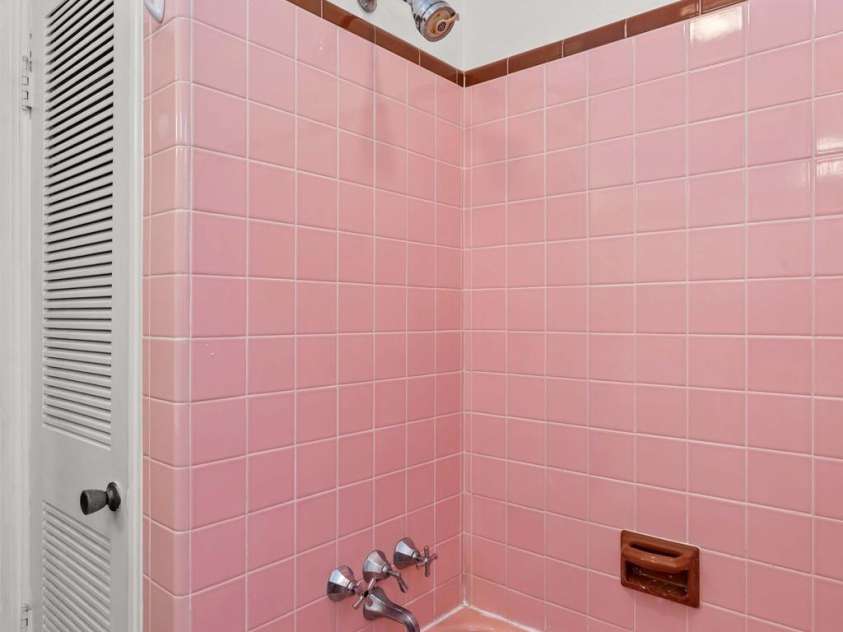 1221 Forestdale Drive, Salisbury, NC 28144.  MLS# CAR4406045, YatesRealty ID 41140. 
