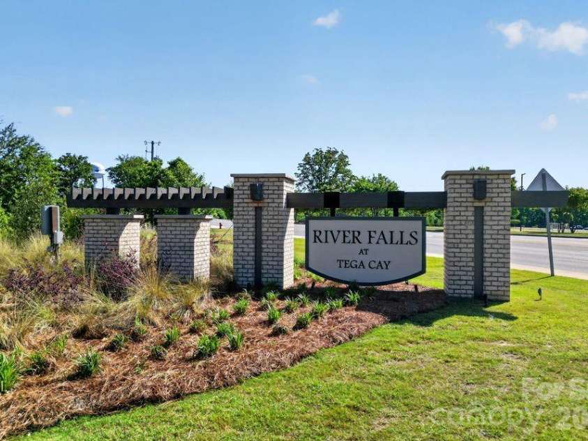 1710 Hubert Graham Way, Tega Cay, SC 29708.  MLS# CAR4389281, YatesRealty ID 41142. River Falls Community