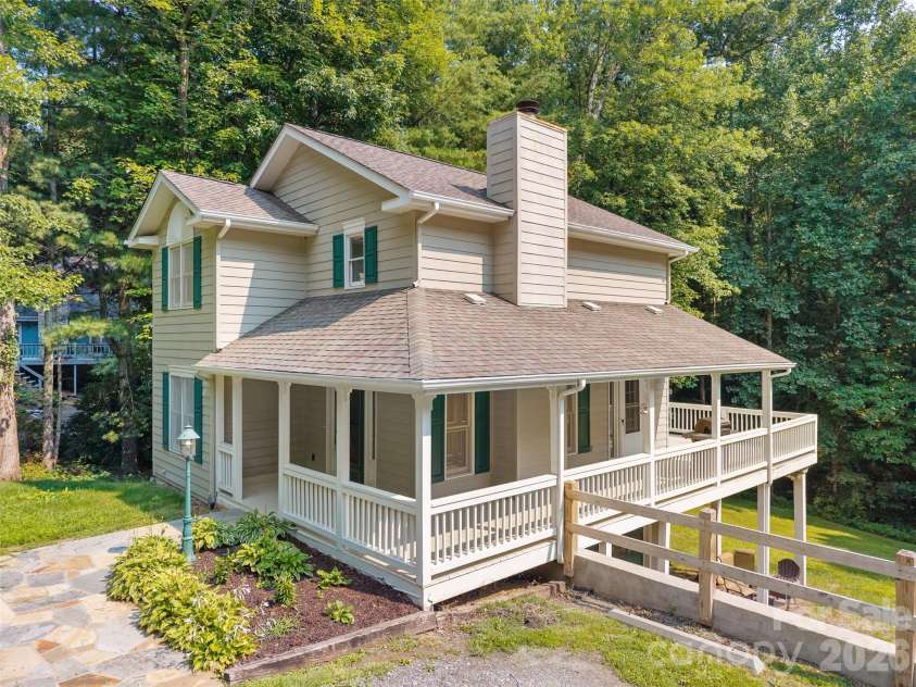 218 Junaluska Oaks Drive, Waynesville, NC 28786.  MLS# CAR4409822, YatesRealty ID 41144. Side View