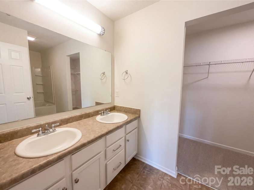 644 Carybrook Court, York, SC 29745.  MLS# CAR4354603, YatesRealty ID 41145. 