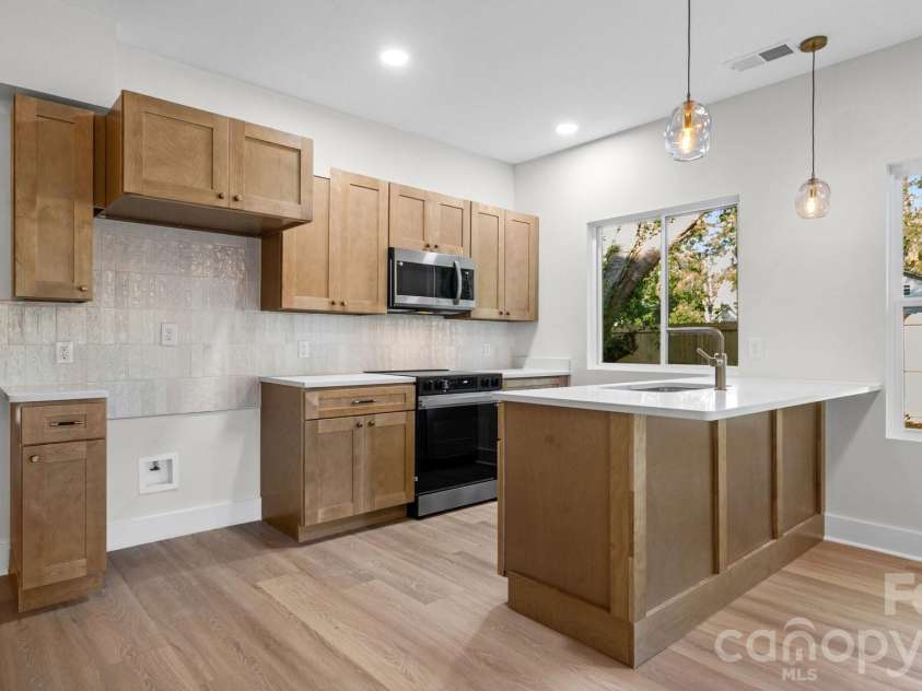 518 Ligon Street, Shelby, NC 28150.  MLS# CAR4404241, YatesRealty ID 41147. 