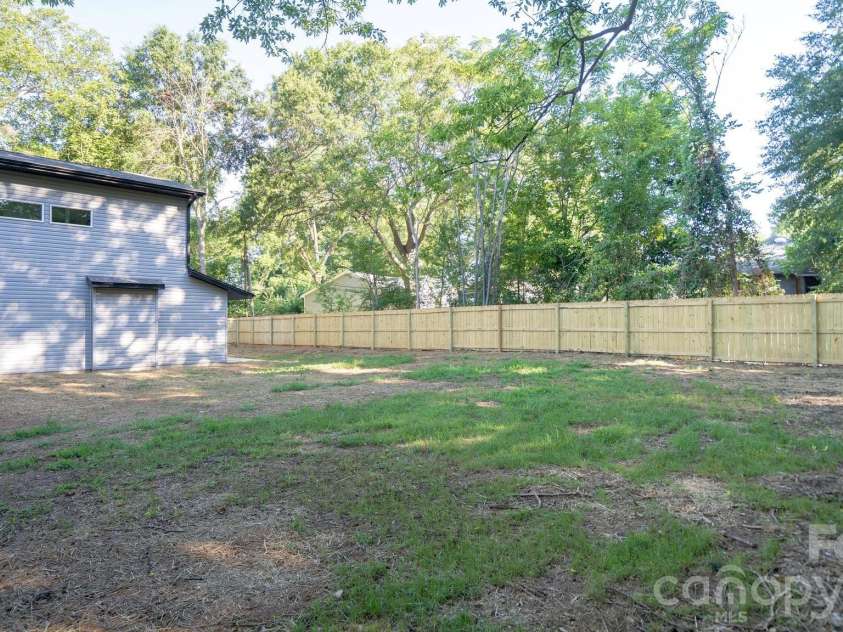 518 Ligon Street, Shelby, NC 28150.  MLS# CAR4404241, YatesRealty ID 41147. 