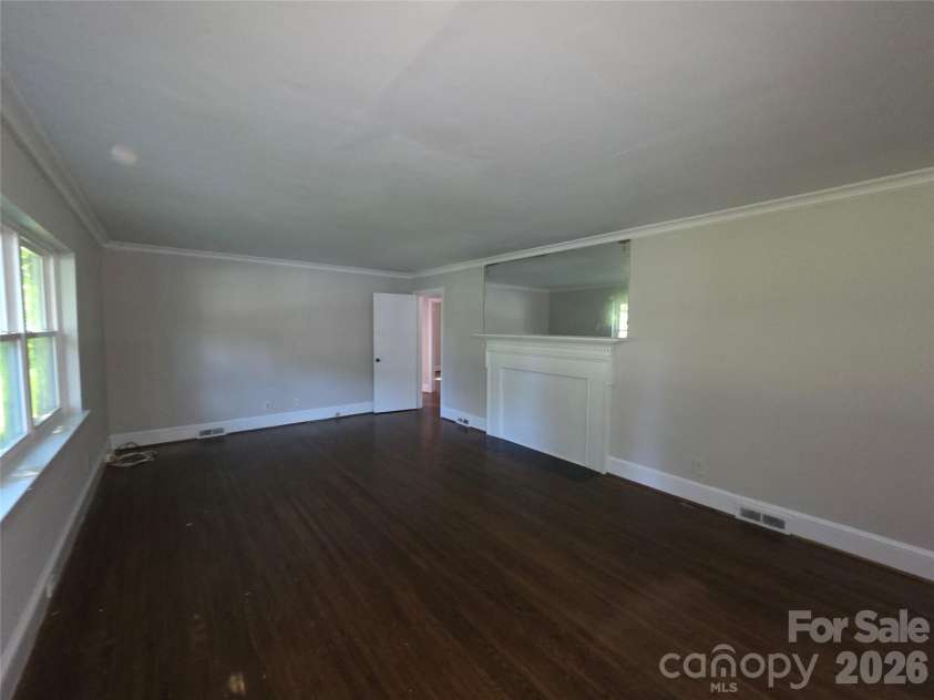 4132 Central Avenue, Charlotte, NC 28205.  MLS# CAR4410443, YatesRealty ID 41148. 