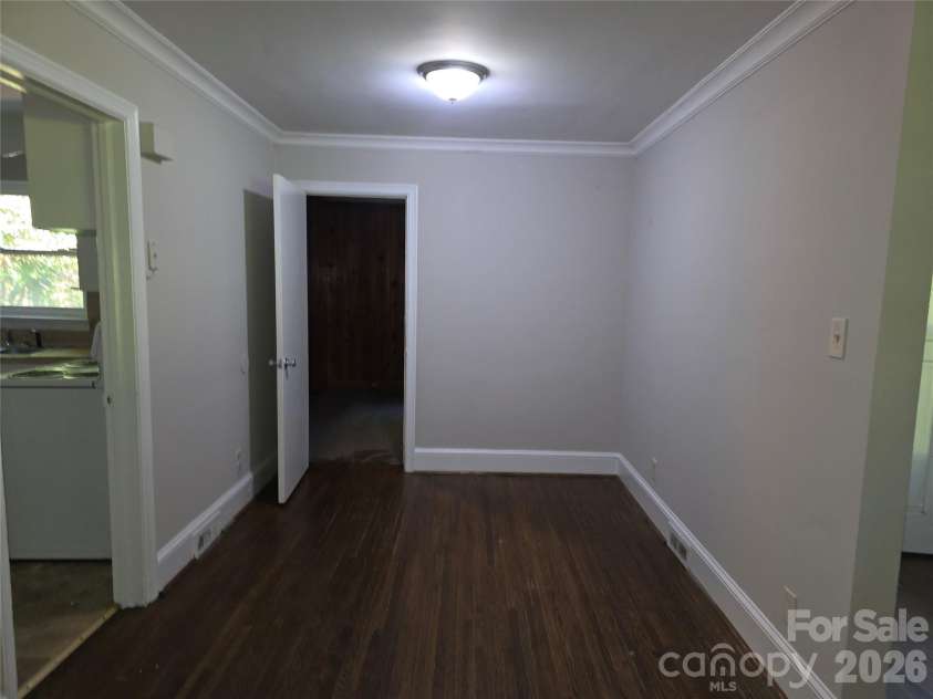4132 Central Avenue, Charlotte, NC 28205.  MLS# CAR4410443, YatesRealty ID 41148. 