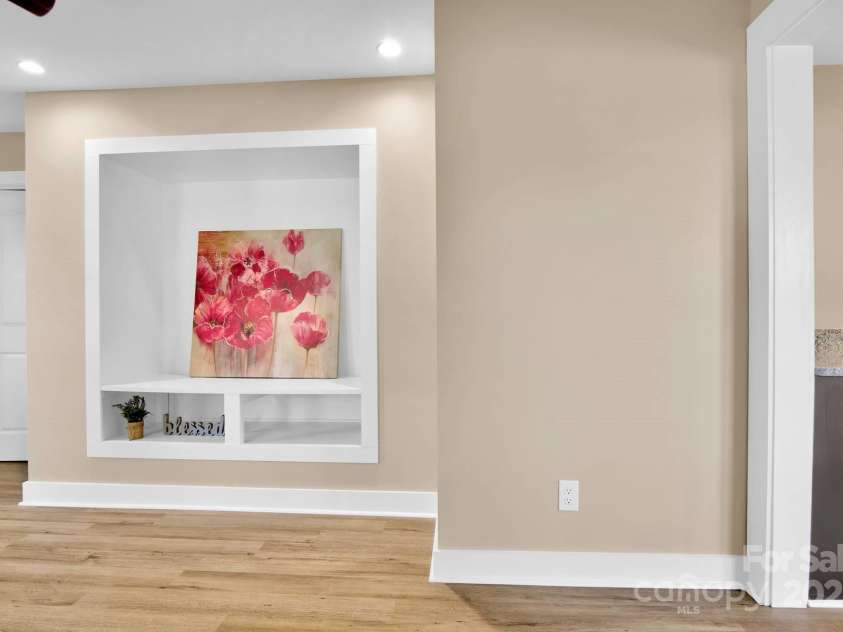 434 Salisbury Street, Denton, NC 27239.  MLS# CAR4318372, YatesRealty ID 4115. 