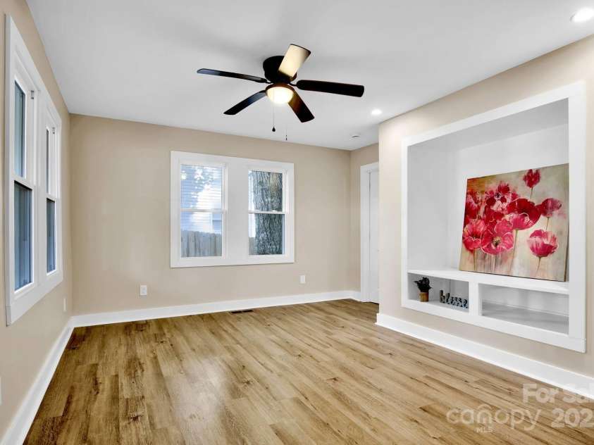 434 Salisbury Street, Denton, NC 27239.  MLS# CAR4318372, YatesRealty ID 4115. 